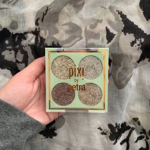 Pixi eyeshadow palette